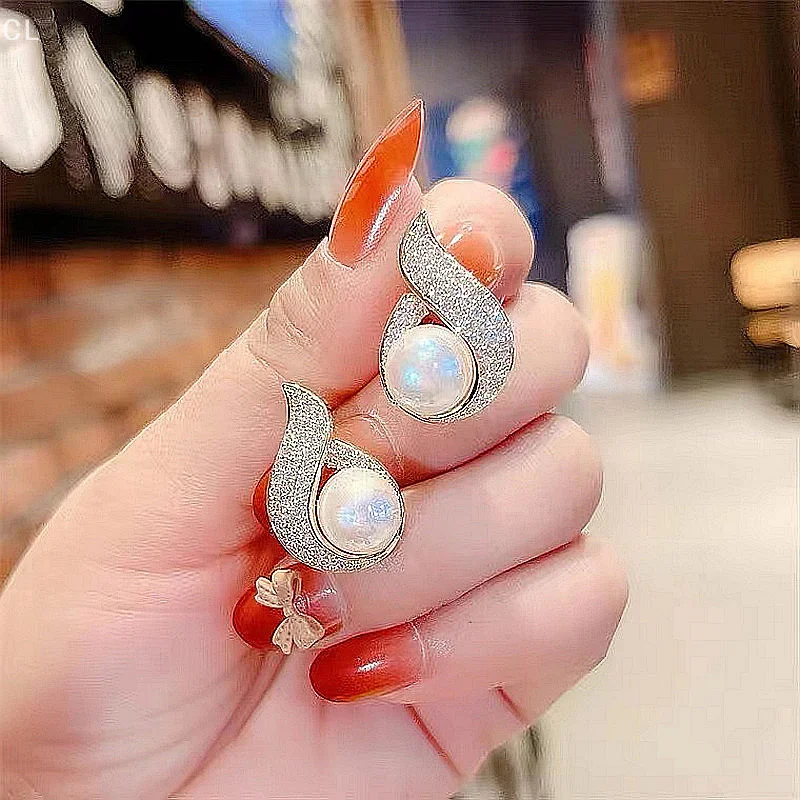 Korean Style Ear Jewelry Boucle D'oreilles New Fashion Crystal Women's Unusual Earrings Gold Color Flame Pearl Stud Earrings