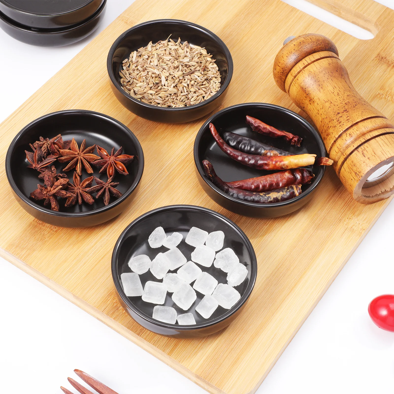 

6Pcs Japanese Ceramic Side Dishes Small Round Sauce Plates for Dips Sauces Appetizers Sushi Tableware Set Cute Ceramic Plates