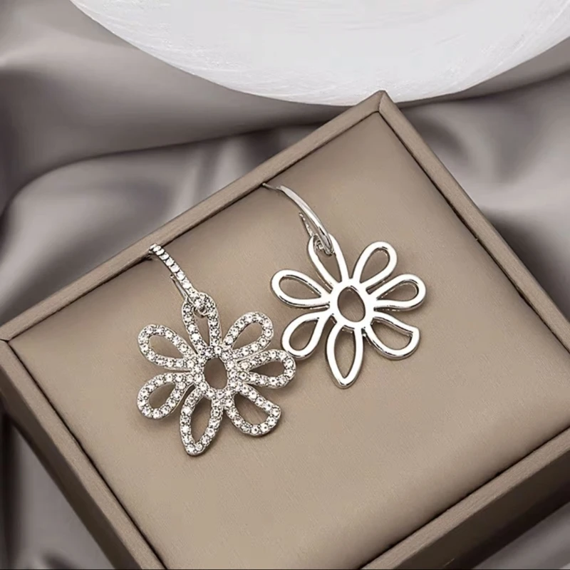 120Pcs Delicate Hollow Flower Pendants Floral Frame Charm for DIY-Jewelry Making Flower Open Back Bezel Pendants Drop shipping