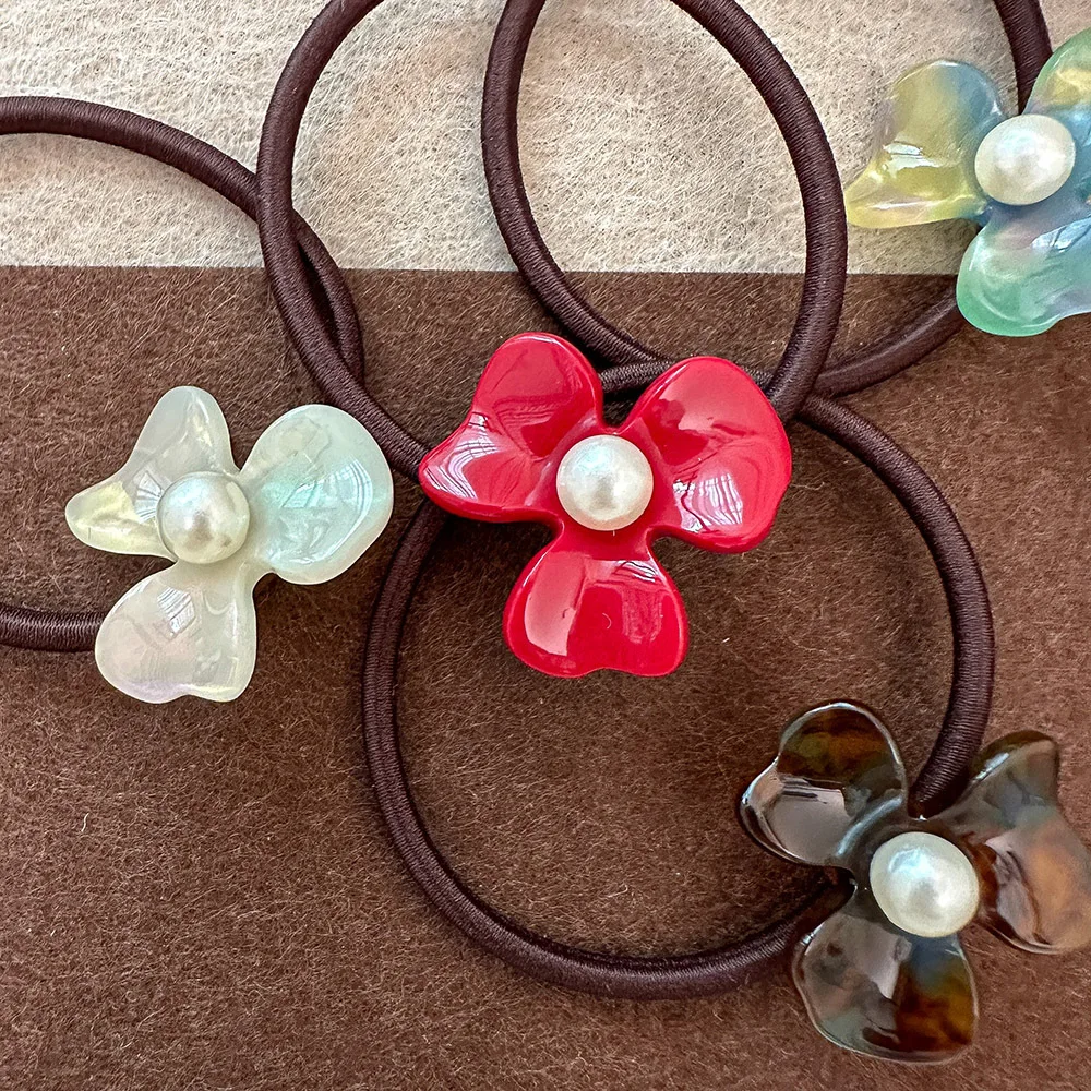 ربطة شعر أنيقة على شكل زهرة خلات ممتازة من أجل ذيل حصان منخفض عنابي