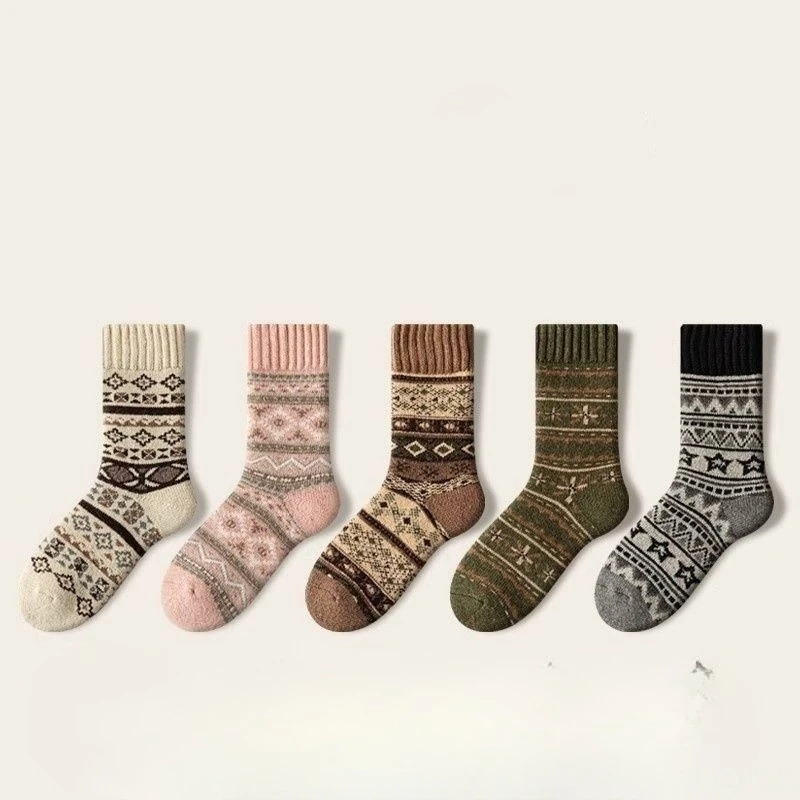 

5 pairs Winter women's fashionable versatile socks thickened retro ethnic warm mid tube socks casual comfortable women's socks