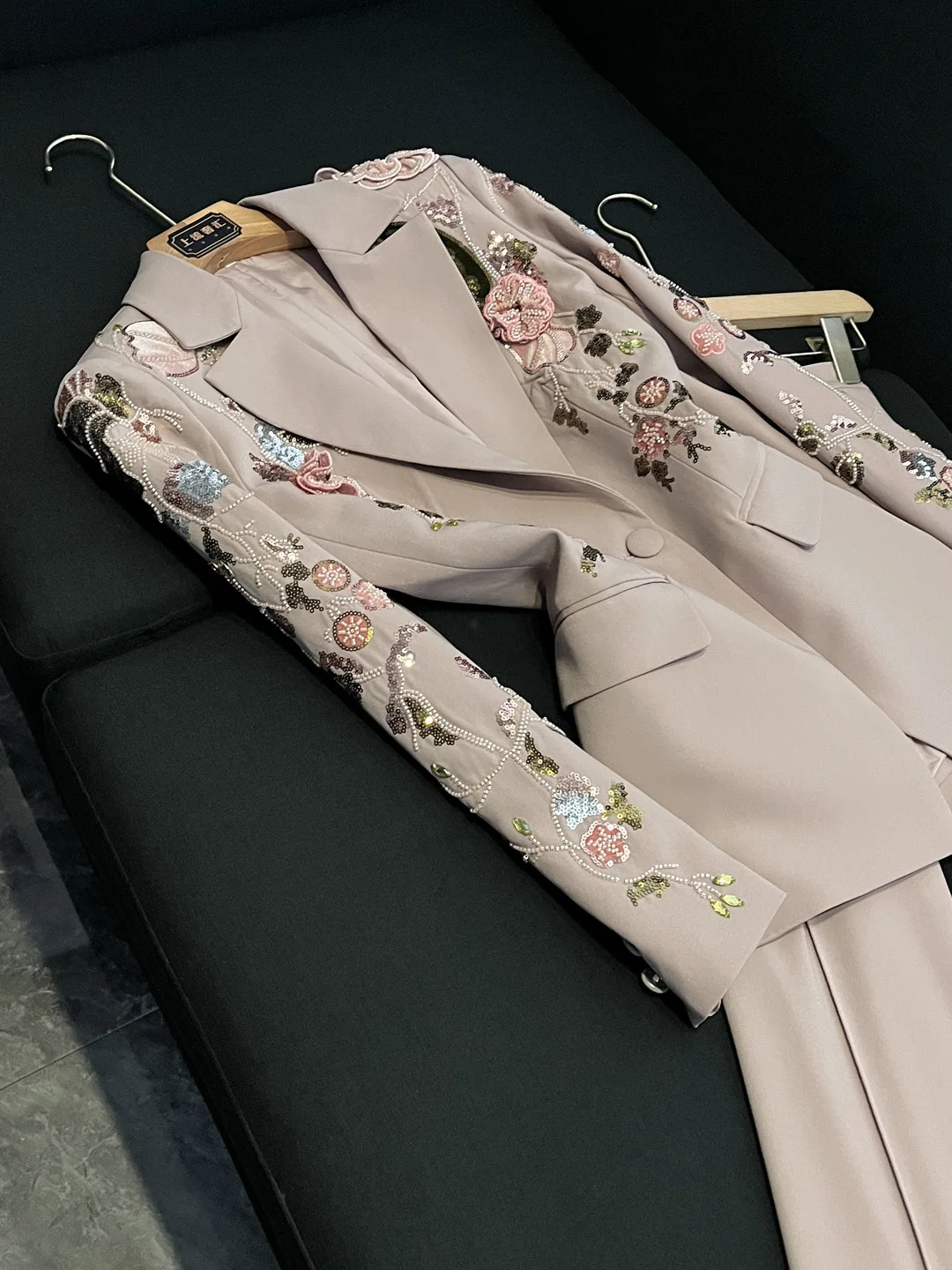 Heavy Embroidery Suit Set Women's Two-Piece Pink Luxury Long Pants Autumn 2026 Fashion Ensemble Button-Up Long Sleeve
