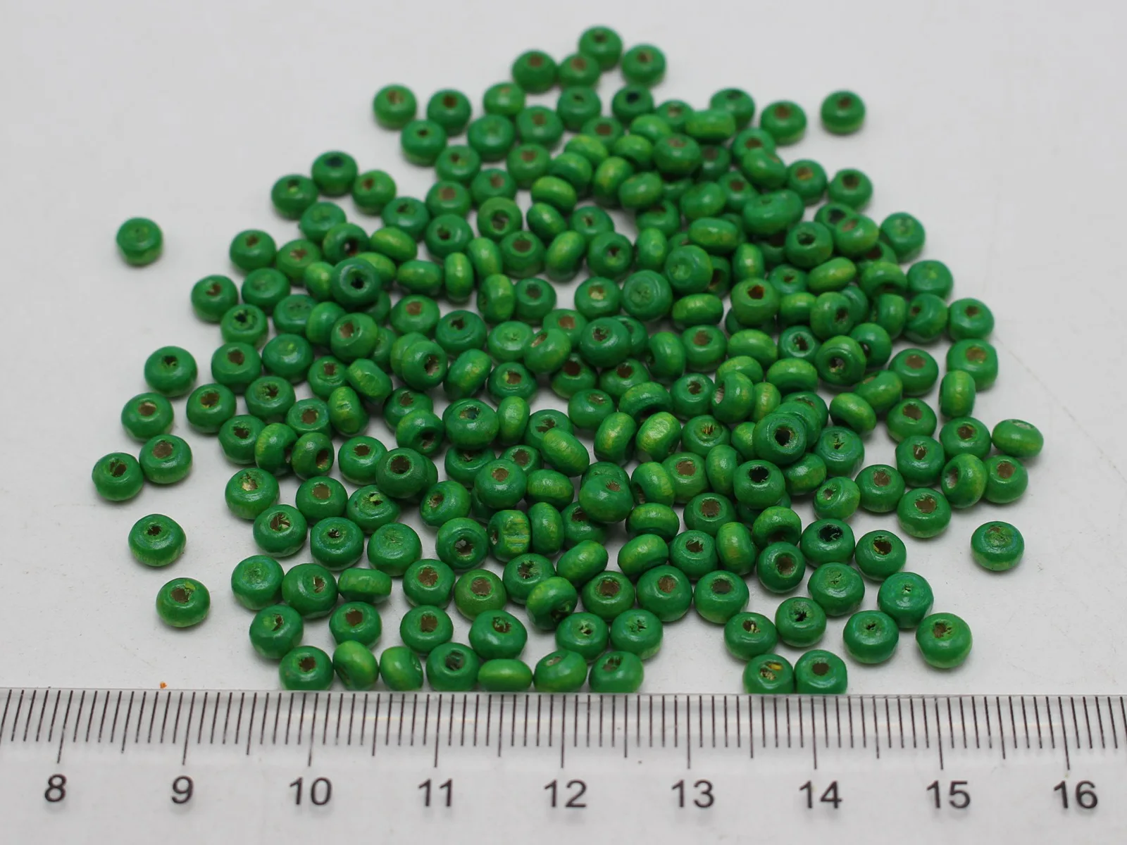 1000  Green 4mm Round Wood Seed Beads~Wooden Spacer Beads