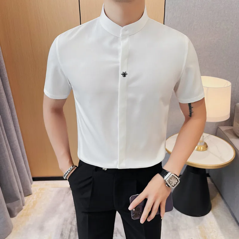 

Business Casual Men's Embroidered Short-sleeve Shirt, Slim Fit for Young Men for Daily Formal Parties, Stage Performances.M-4XL