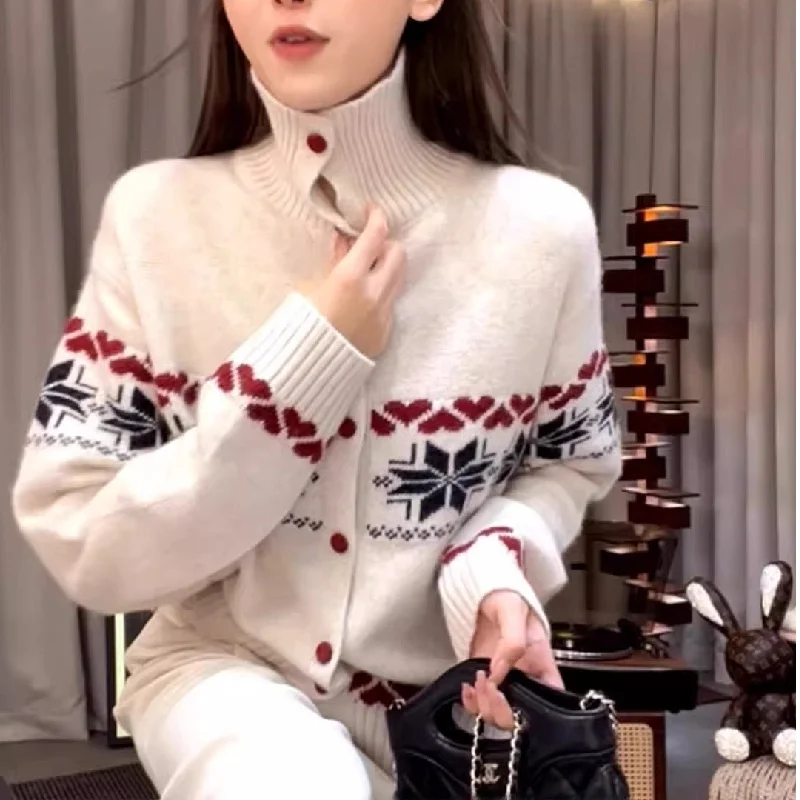 

High-End Women's Knitted Sweater Base Layer Half High Collar Inner Wear T-Shirt Overhead Style Spring Season Ladies Fashion