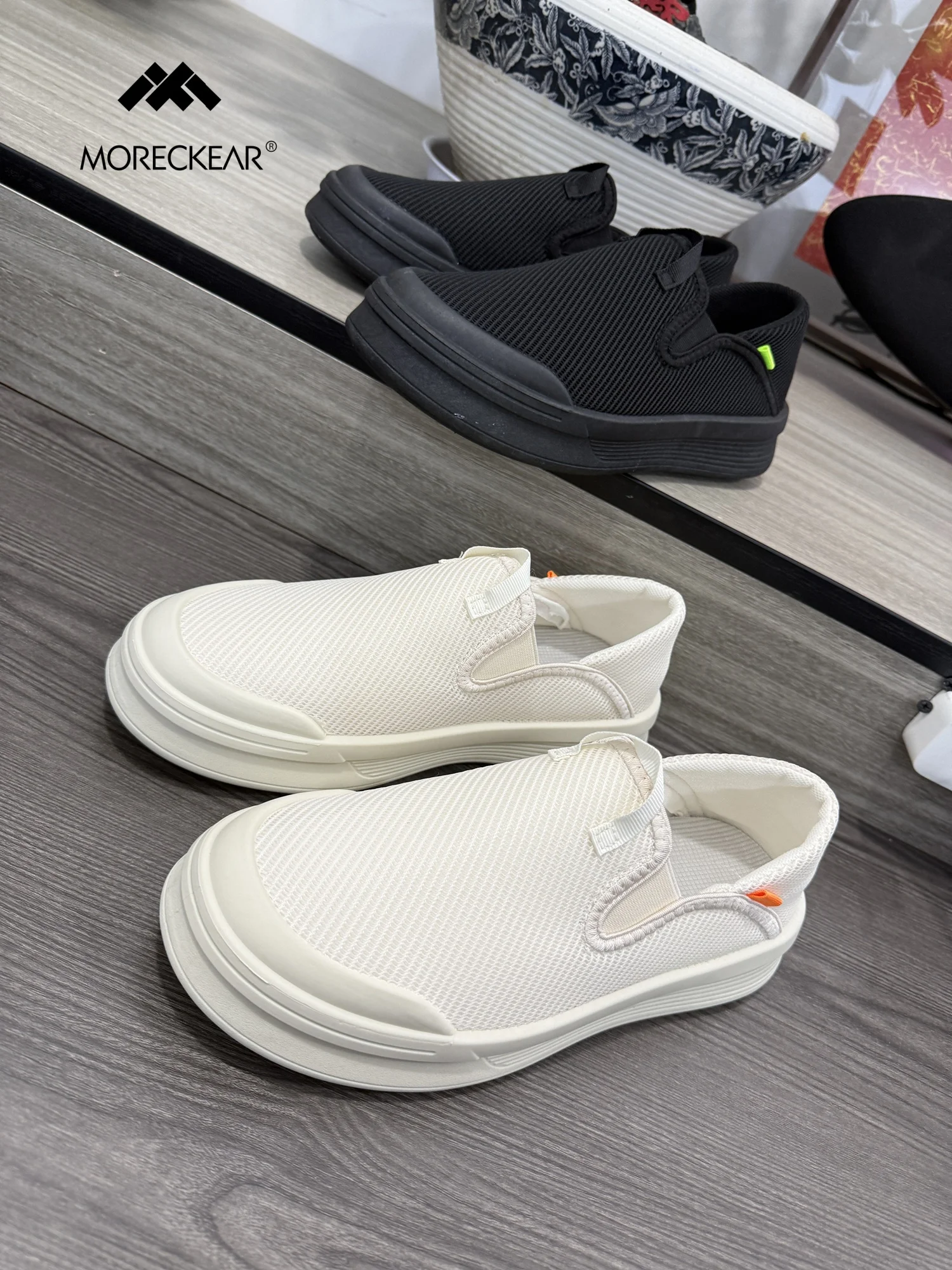 

Comfortable Breathable Men's Slip-On Casual Shoes Spring Summer Soft Elastic Anti-Slip Net Surface Fashionable All-Match