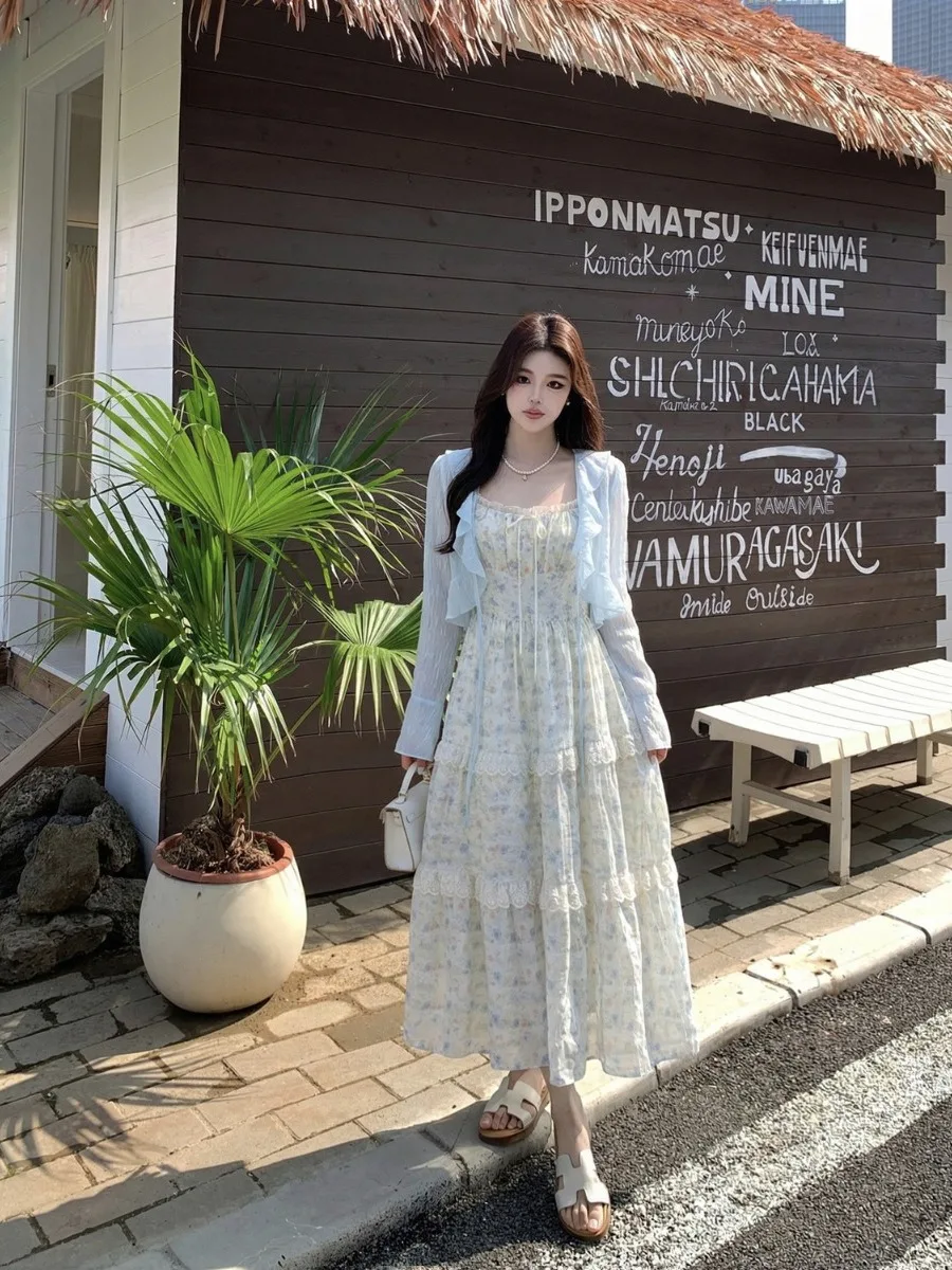 

Elegant Floral Print Two-Piece Set Women's Summer New Style Sweet Strap Dress Sunscreen Cardigan Casual Fashion Outfit