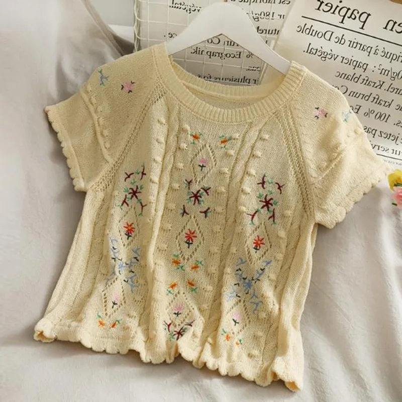 Round Neck Printed Embroidery Knit Sweater Women Summer Thin Short Sleeve Knit Top Wave Hem T-Shirt