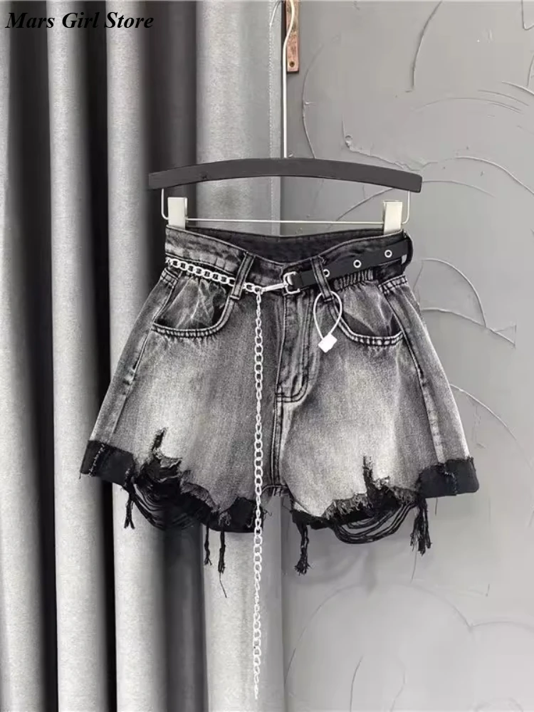 

Y2K уличная одежда, рваные сексуальные джинсовые шорты, женские летние шорты 2025, высокая талия, трапециевидной формы, широкие шорты с цепочкой и поясом, винтажные потертые шорты