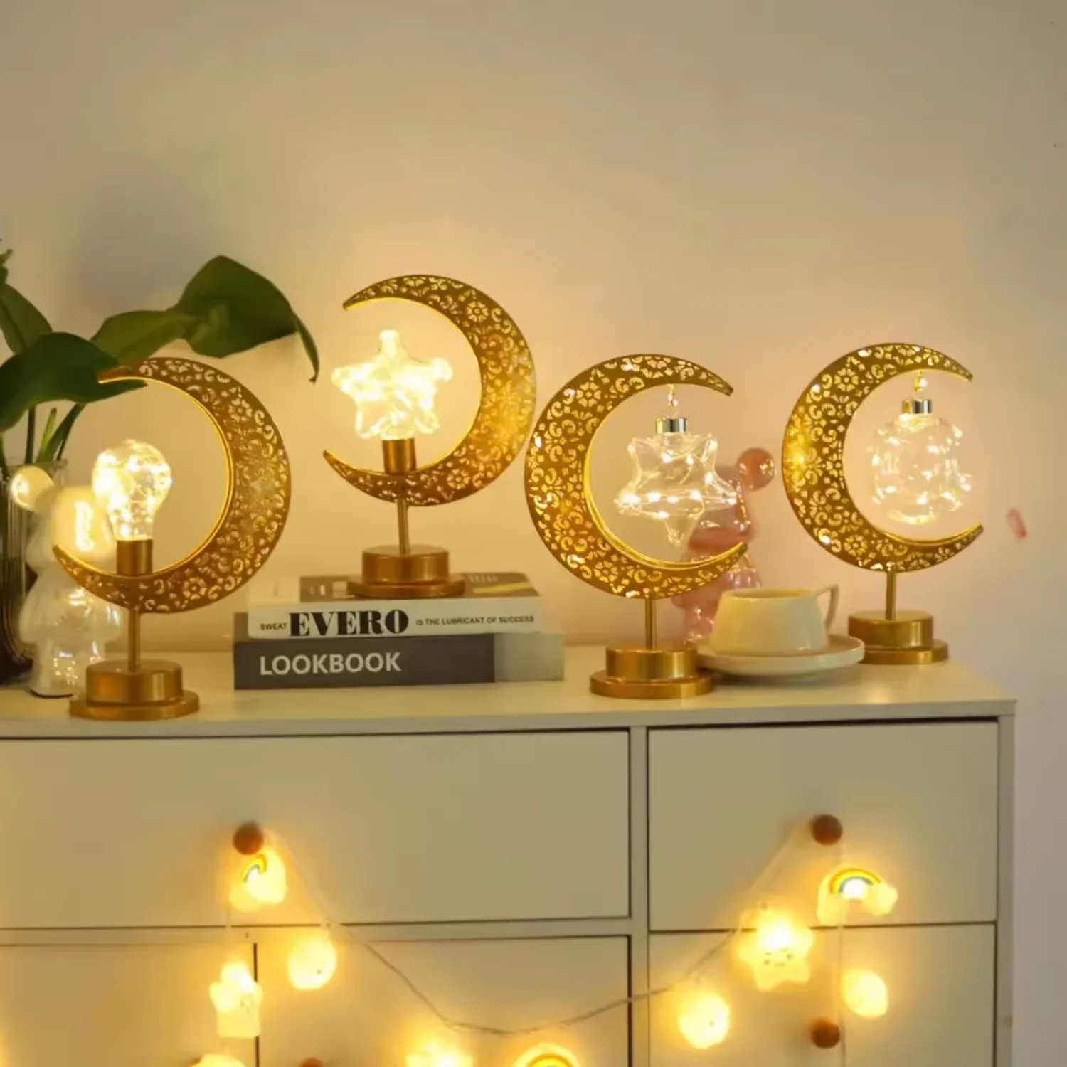 2023 new Ramadan decorations LED rechargeable night light high quality iron crafts LED battery moon  table Ramadan lamp