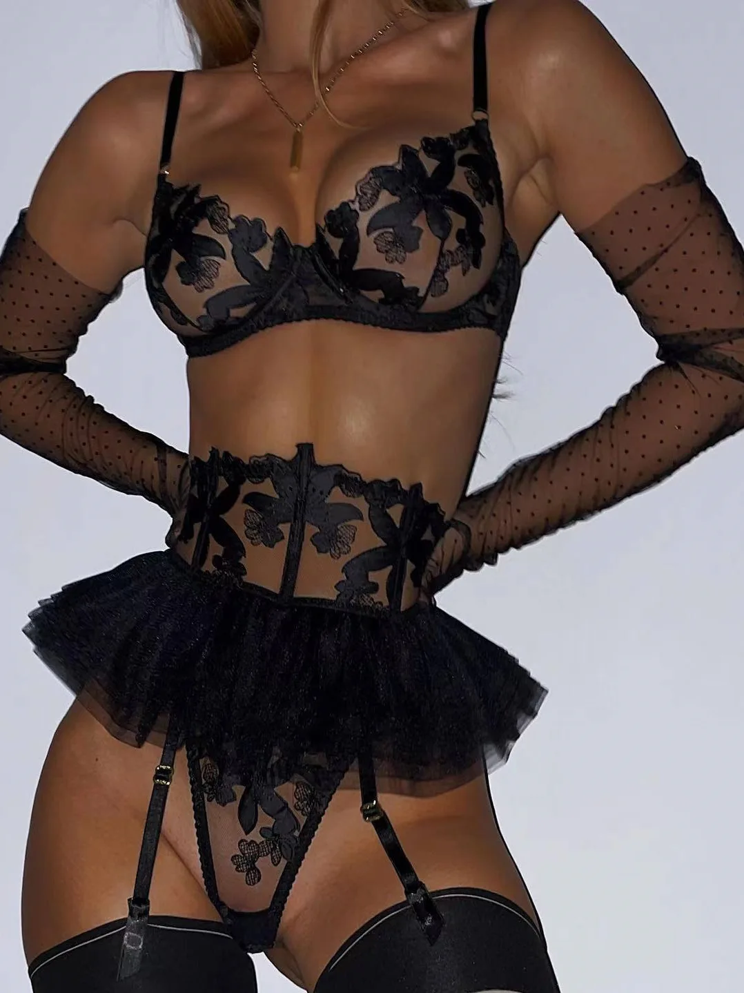 

Sexy Bra Garter Belt Three Piece Set See through Thin Cup Fixed Strap Bra Lingerie for Young Women Summer Collection