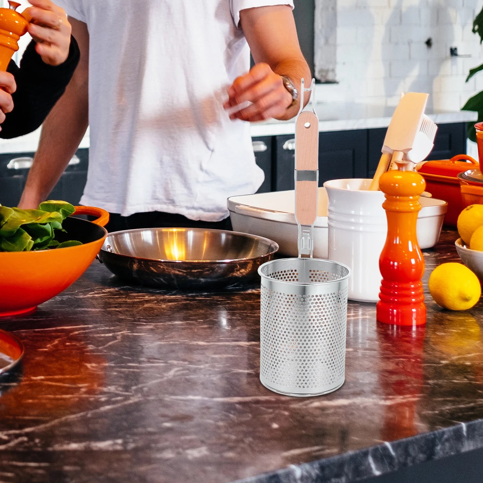 

2Pcs Stainless Steel Pasta Basket Micro-Perforated Strainer Wood Handle for Cooking Dumplings Ramen Vegetables Spaghetti