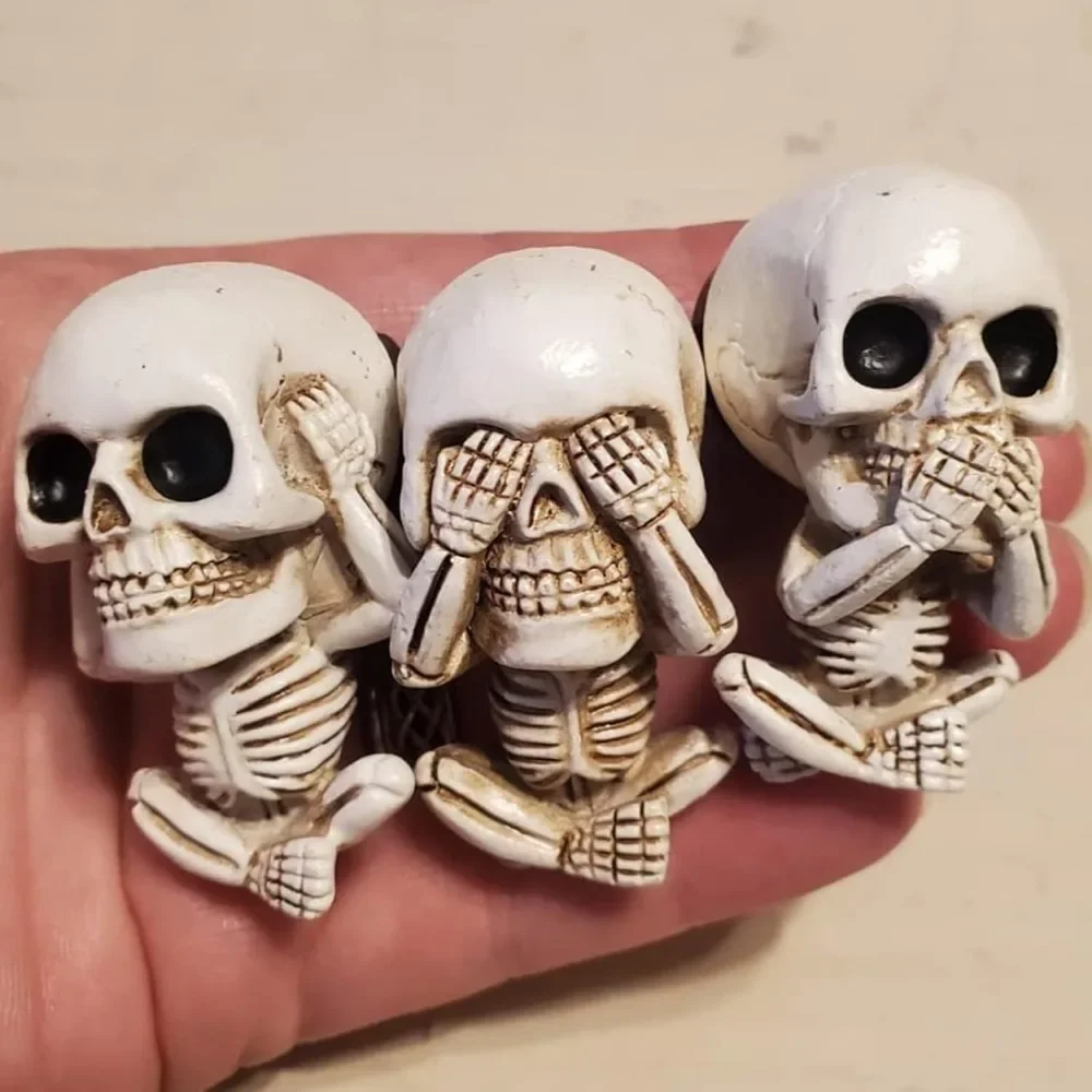 Skull Decor Car Stuff Air Fresh Vent Clip Truck Accessories for Jeep Toyota Cute Goth Skeleton Car Scents Decor