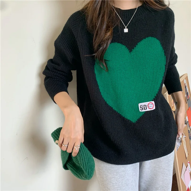 2024 Korean Winter New Sweet Heart-shaped Pattern Sweater Retro Harajuku Style Full Sleeve Pullover Loose Knit Casual Sweater