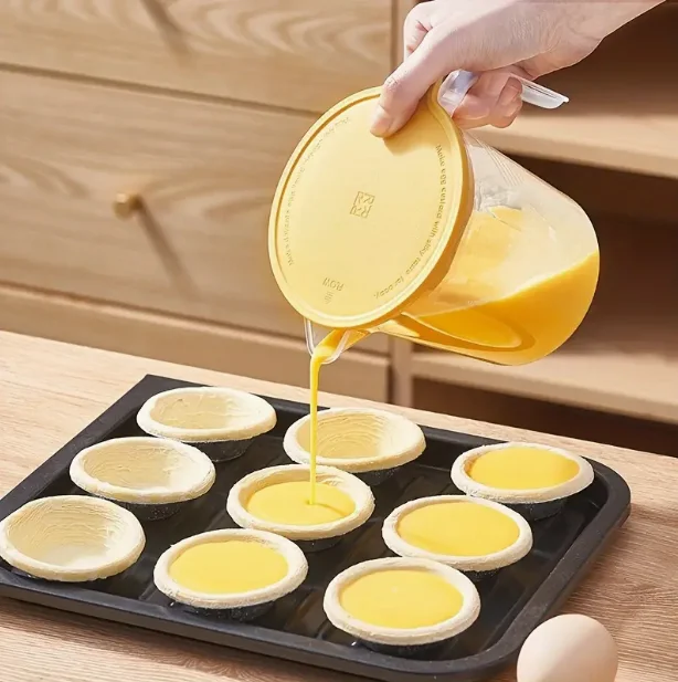 

1pc Kitchen Large Capacity Transparent Measuring Cup With Filter Durable Plastic Measuring Cup Food Grade Plastic Measuring Cup