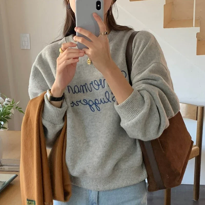 South korea Chic Autumn and Winter Gentle Temperament round Neck Embroidered Letter Design Loose Casual All-matching Long sle...