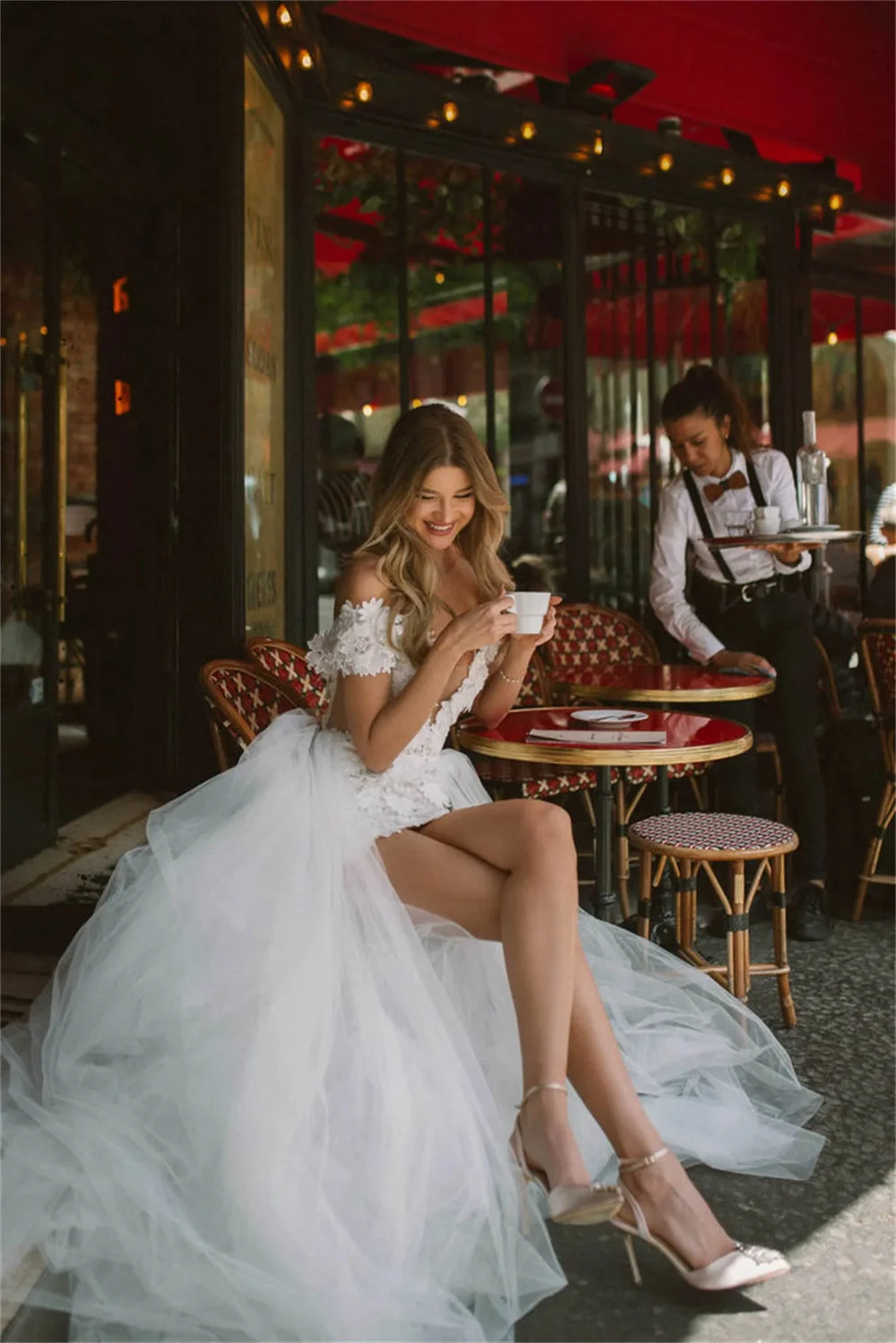 Kyoto Abito da sposa con strascico staccabile personalizzato fiore bianco Fata con spalle scoperte abiti da sposa Splendido abito da sera senza schienale