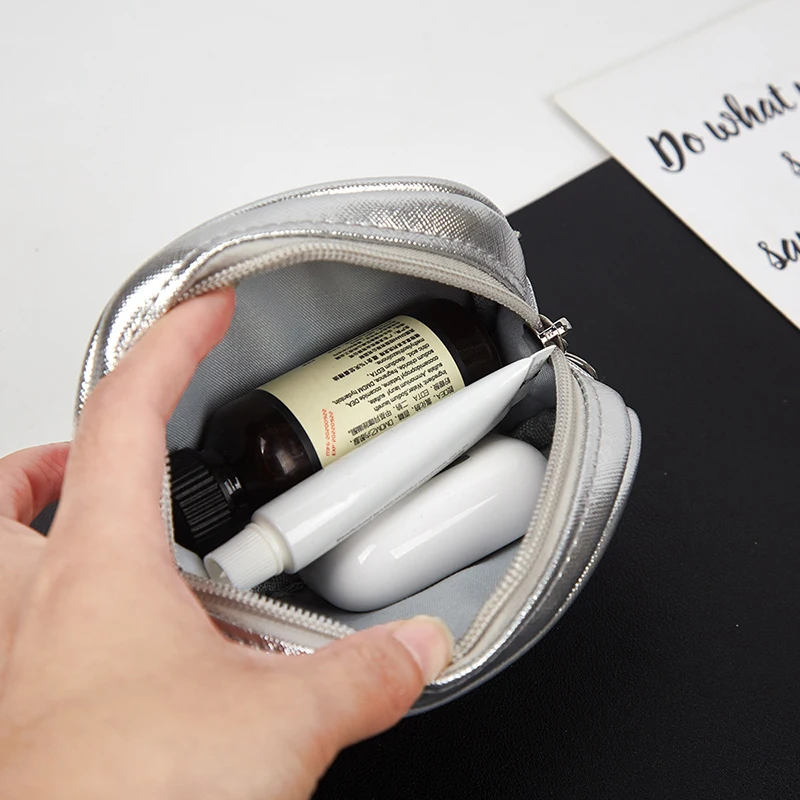 사용자 정의 이름 가죽 라운드 화장품 가방 여행 비행기 미니 Zipr 메이크업 가방 조각 여자 이어폰 보관 가방 실버 주머니