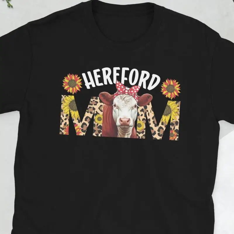 

Funny Hereford Cow Lover Mom s T Shirt