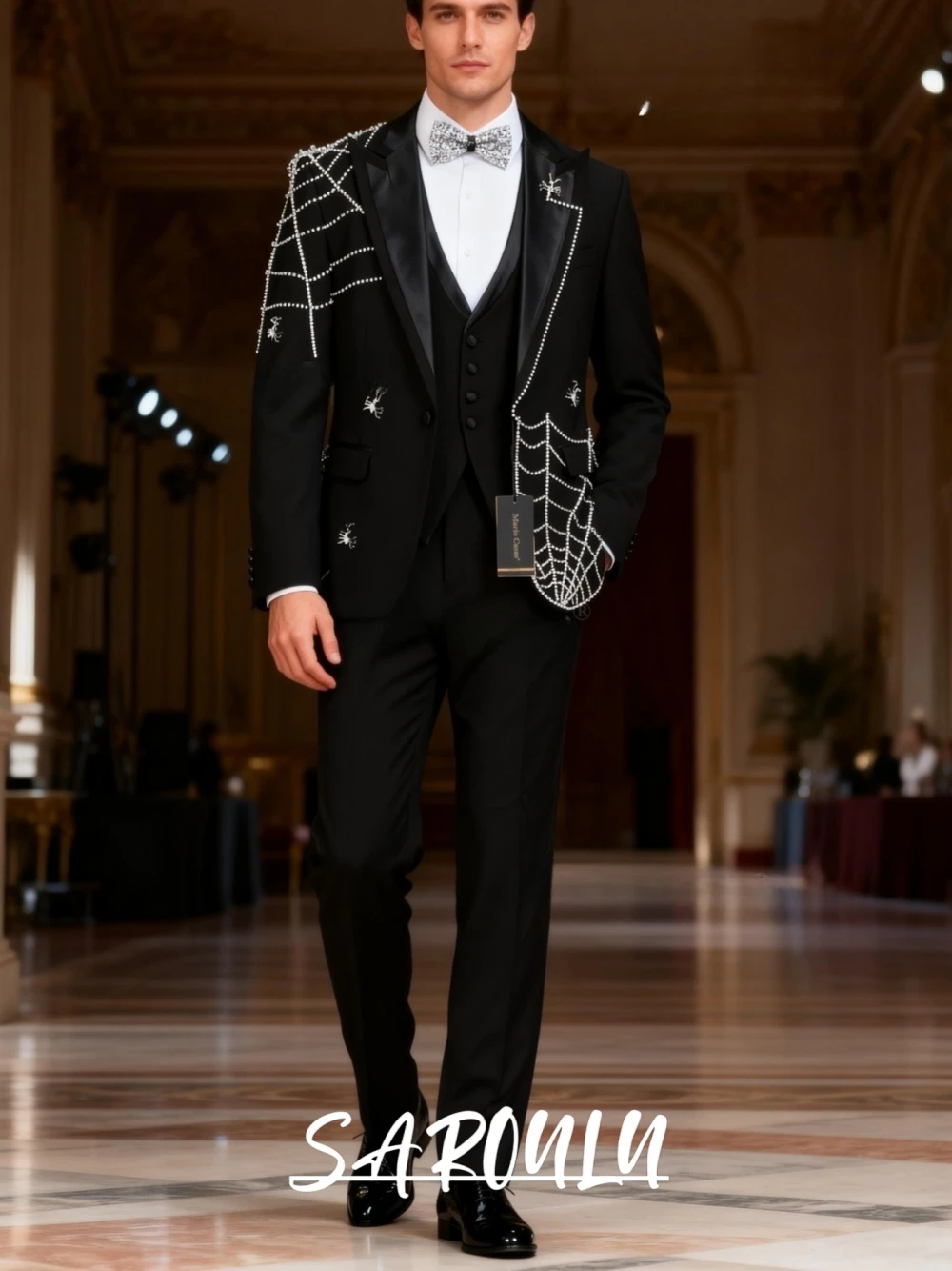 

Unique Spider Web Rhinestone Design Men's Black 3-Piece Suit Blazer Vest Pants Fashion Formal Party Wedding Nightclub Attire