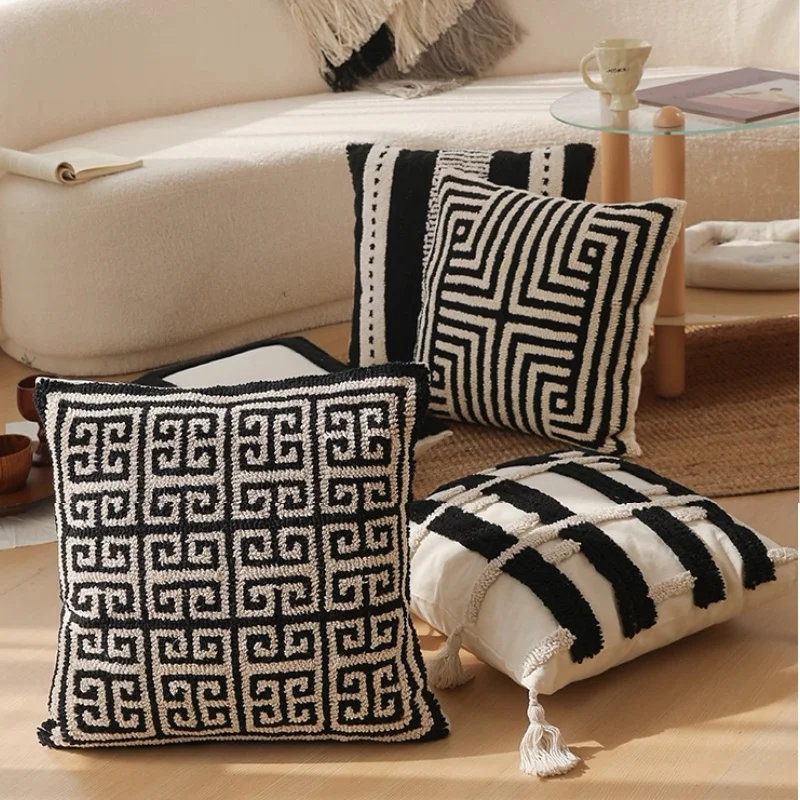 Black Tufting Pillows Retro Geometric Cushion Case Ins Hot Square Decorative Pillow Cover For Sofa Chair Home Decorations