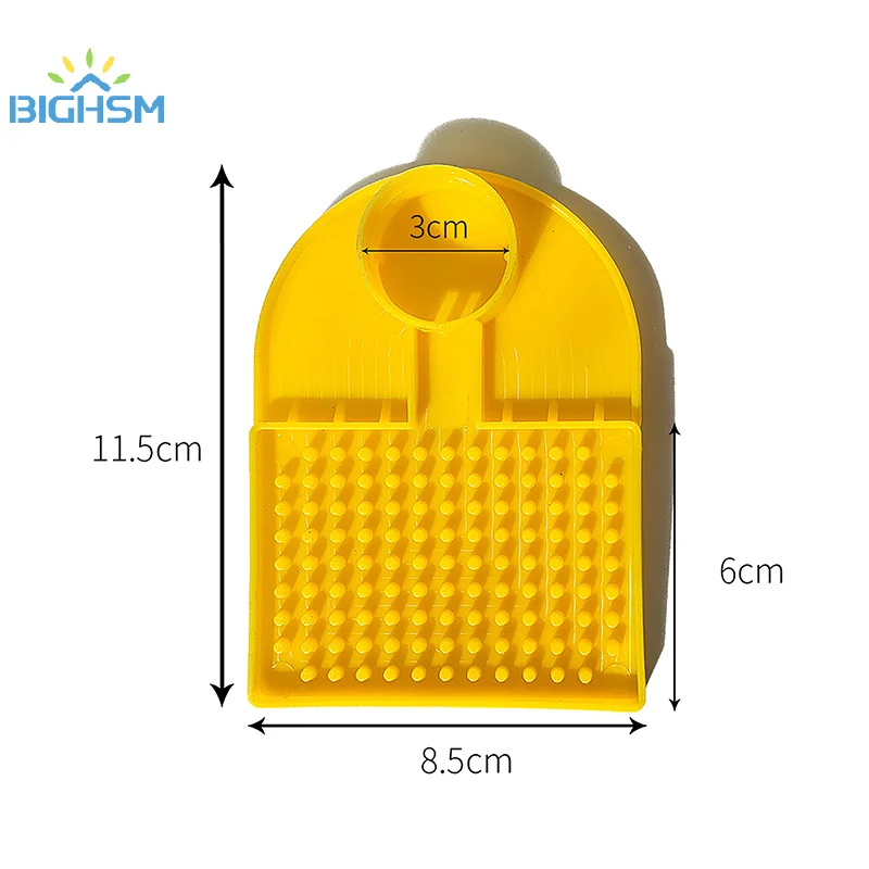 Alimentador de agua piezas abejas, nuevo diseño, entrada en colmena, adaptador interno de botella Mineral, suministros de apicultura antiahogo, 1 unidad