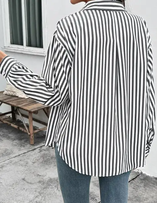 

Autumn 2025 Casual Vertical Stripe Lapel Commuter Cardigan Long Sleeved Shirt for Women's Casual Loose Commuting Style Shirt