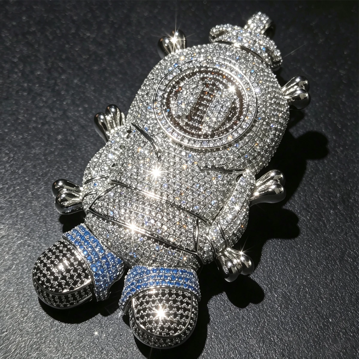 Iced Out Space Astronaut Cartoon Pendant Hip Hop Cuban Chain Accessory Fine Jewelry Gift For Men Party Daily Wear Charm Necklack