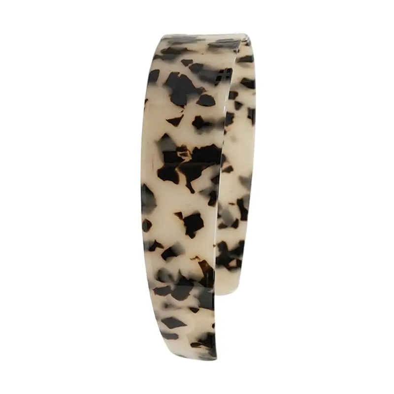 Dickes Schildpatt-Stirnband mit Zähnen für Frauen 1,5 Zoll Rutschfest Vielseitig Breites Retro-Acetat-Kunststoff-Stirnband – Detail 9