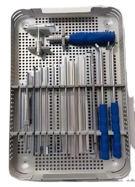 

Набор для операций на заднем отделе шейного отдела позвоночника