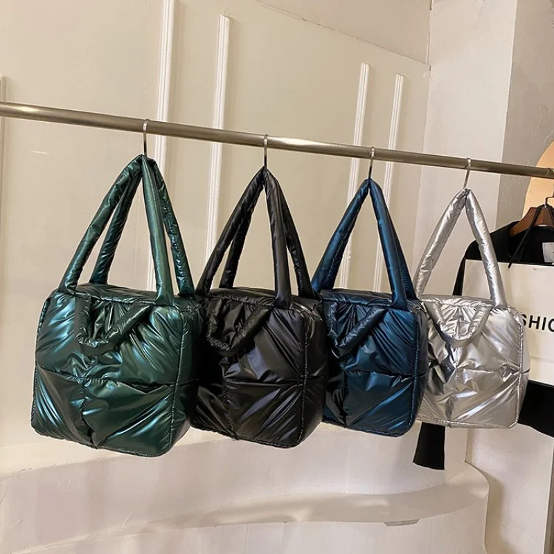 

Classic Leather Tote Bags For Women, Elegant Messenger Bag Design, Luxury Handbags Popular By Famous Designer