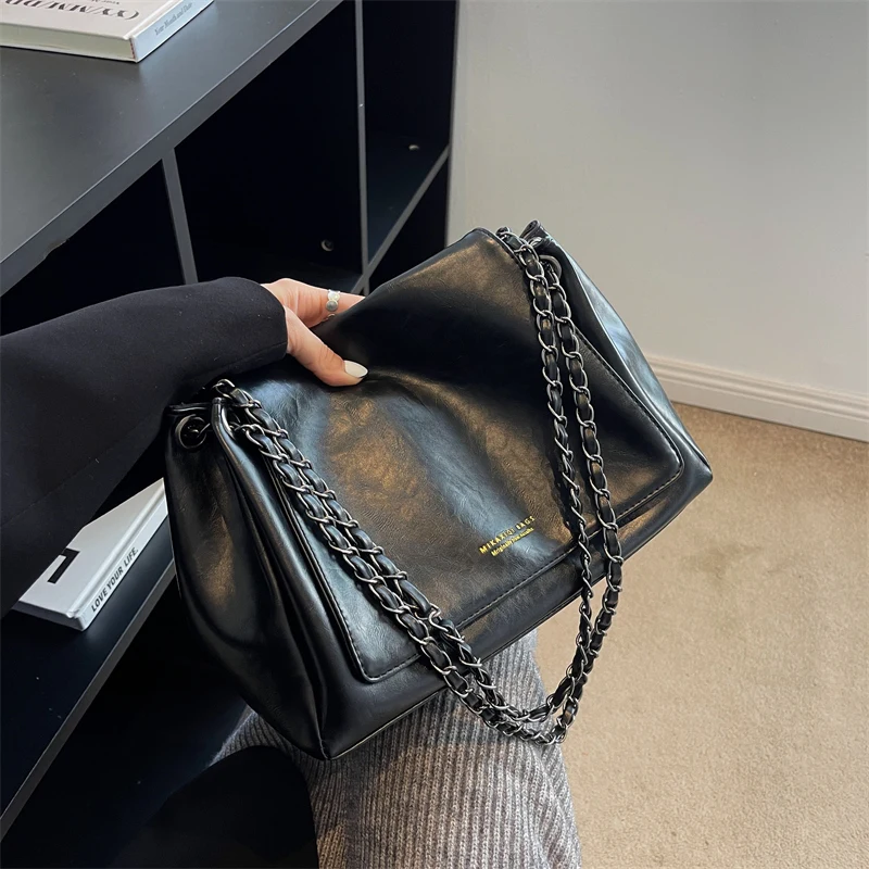 Ladies Casual Shoulder Bag Solid Color Retro Large Bag Fashion Chain Bag Daily Shopping Bag Large Capacity Messenger Bag