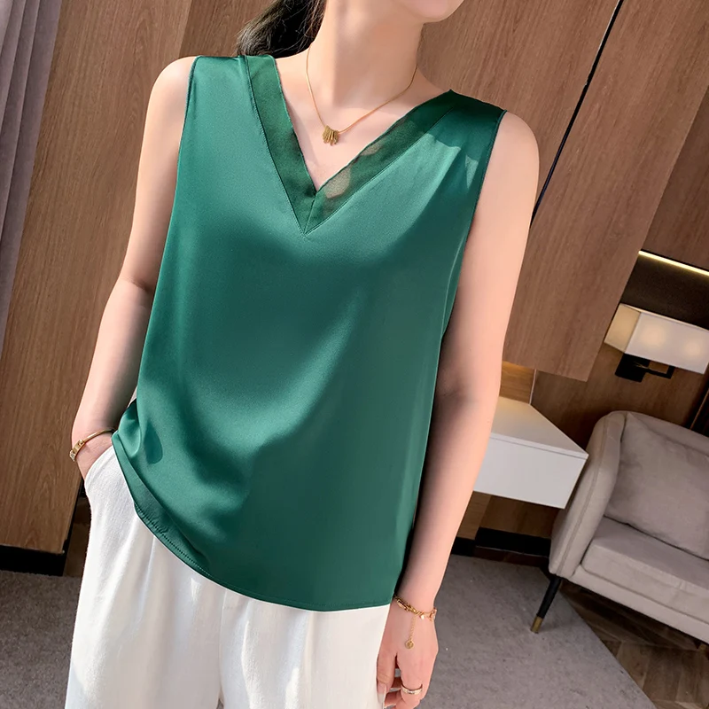 Summer Silk Tank Top Women\'s Satin V-Neck Mulberry Silk Mesh Hollow Hanging Strap Thin Sleeveless Top Fashion Underlay T-shirt