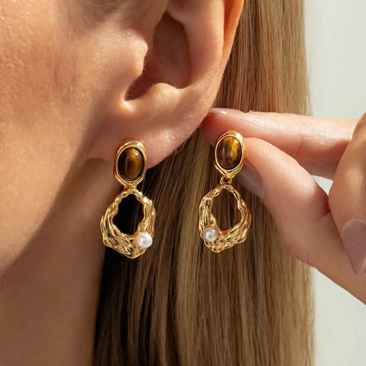 SHIXIN Vintage Tiger Eye Stone Irregular Drop Earrings for Women Elegant Geometric Small Pendant Earrings Fashion Jewelry Gifts