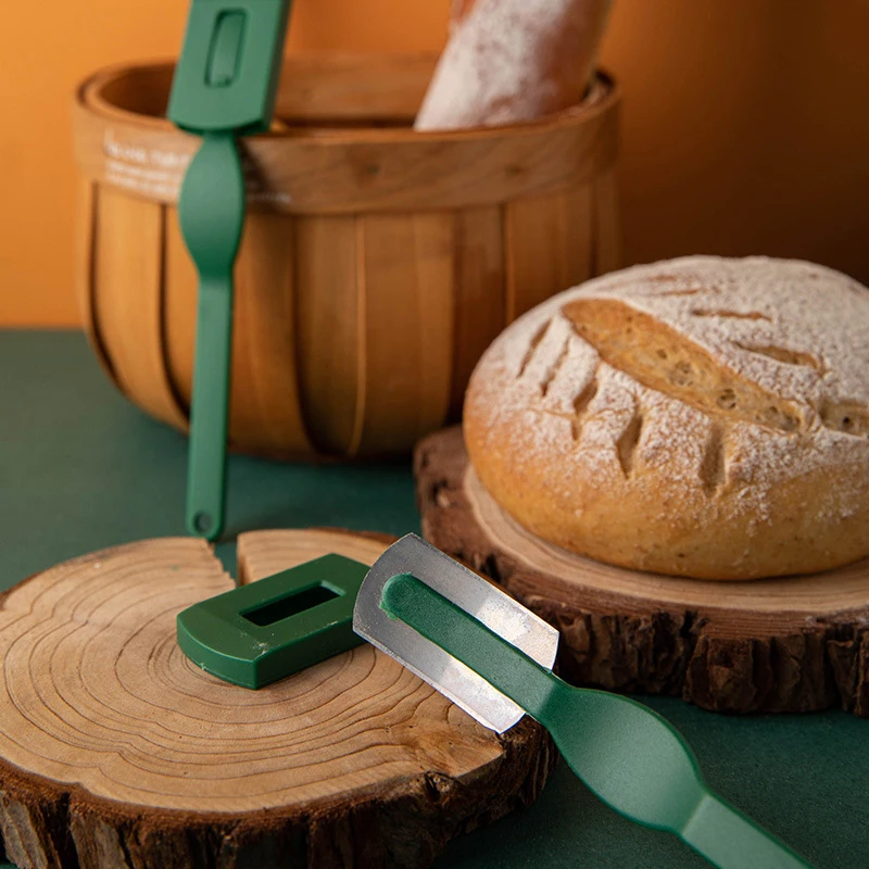 Plastic Bread Lame Tools Bakery Scraper Bread Knife Blades Arc Curved Knife