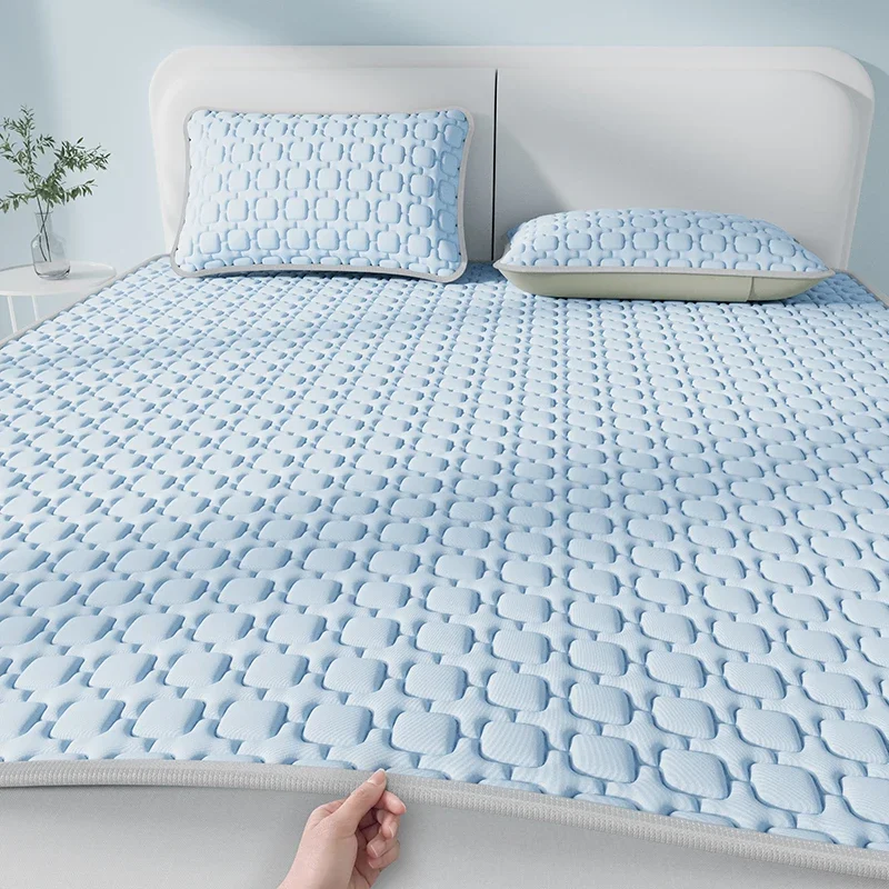 2026 New Thicken Natural Latex Filling Summer Mat for Bed Cooling Feel Mattress Cover Bed Pad Pillowcase Ice Silk Bedsheet Set
