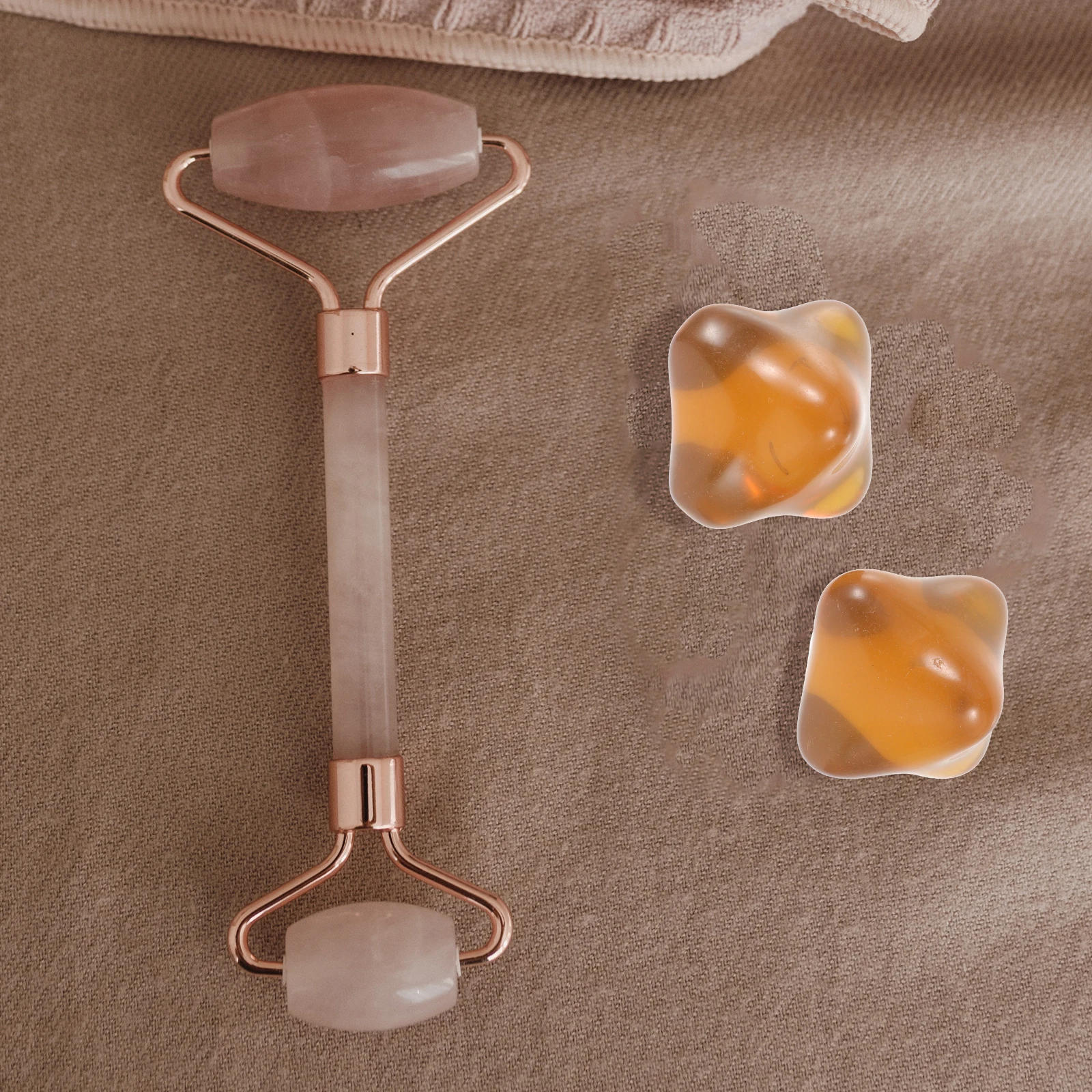 

2Pcs Massage Balls Hand Rolling Beeswax Handballs Stress Relief Finger Acupoint Palm Massaging Balls Hand Exercise Tool