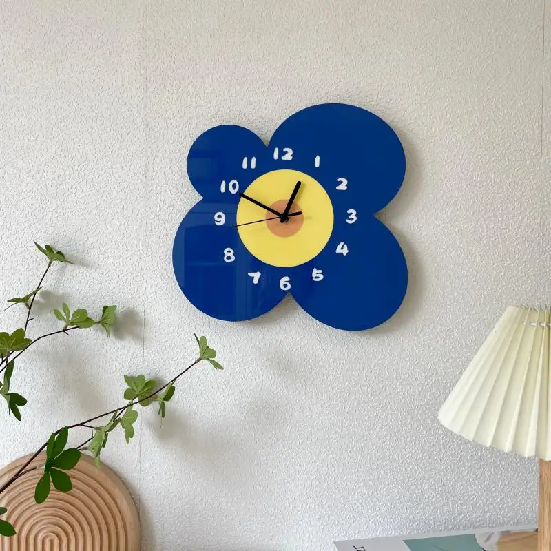 

Simple Cartoon Creative Personalized and Cute Blue Flower Clock Living Room Bedroom Noiseless Wall Mounted Clock Watch