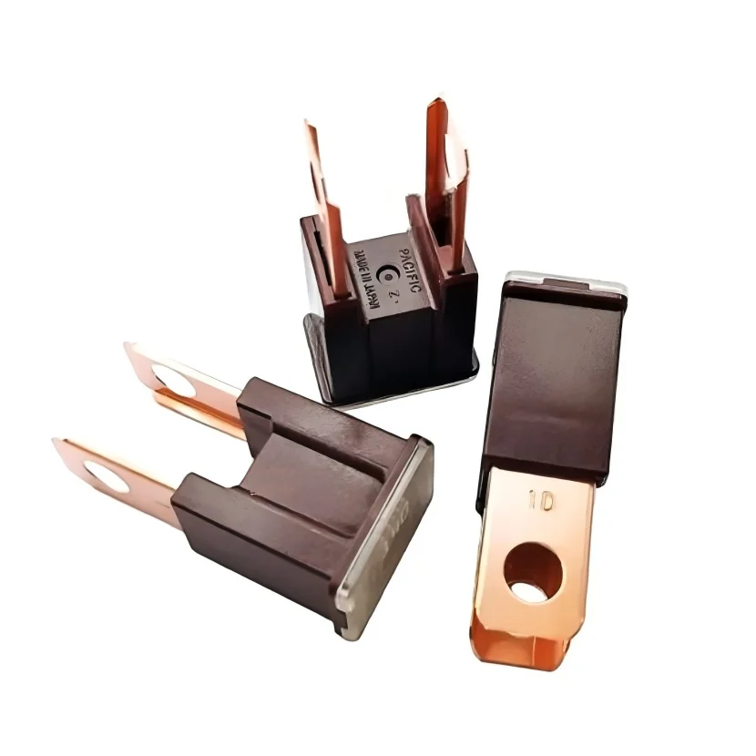 Applicable to Doliqa D6 Pajero V93 V97 Prado generator bolts with 140A fuse 32V