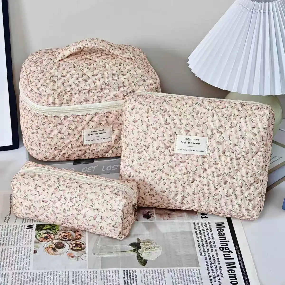Wholesale Vintage Women Floral Print Cosmetic Pouch Handbag Travel Orgainzer Make Up Storage Bag Large Capacity Quilted Bag