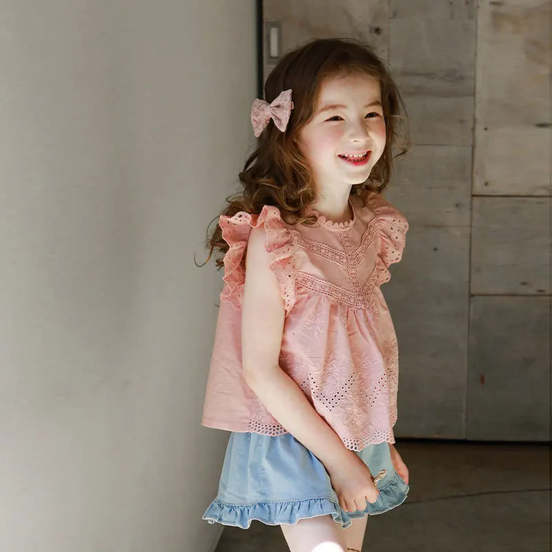 Summer Girls T-shirt Korea Childrens Clothing Girls Hollowing Out Edge Flying Sleeve Causal Versatile 2024 Fashion Sweet