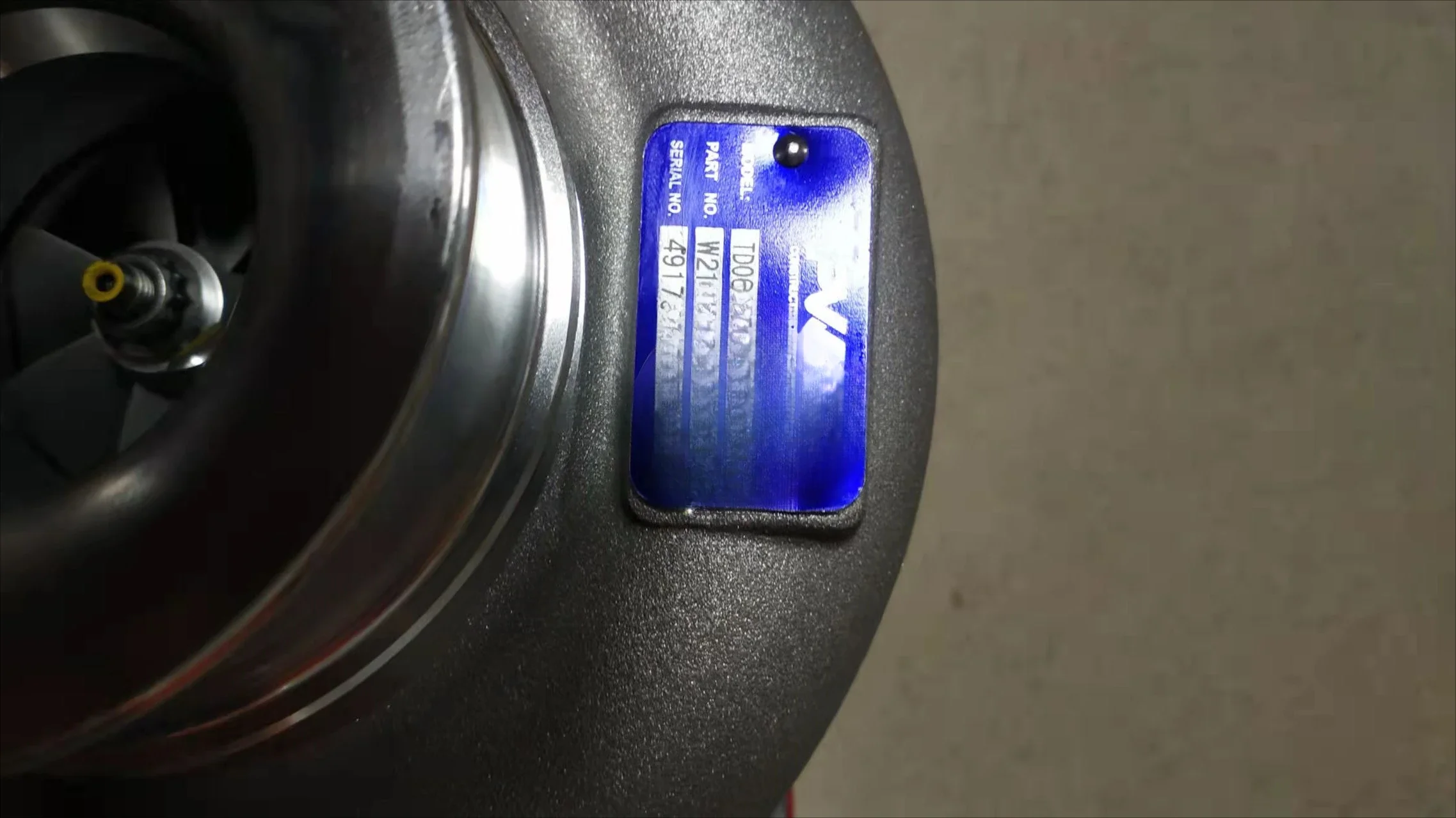 المبيعات الساخنة 49179-06210 49179-10710 الشاحن التربيني لمحرك Vo lvo Sa ny SY245 Mitsu bishi D06FRC