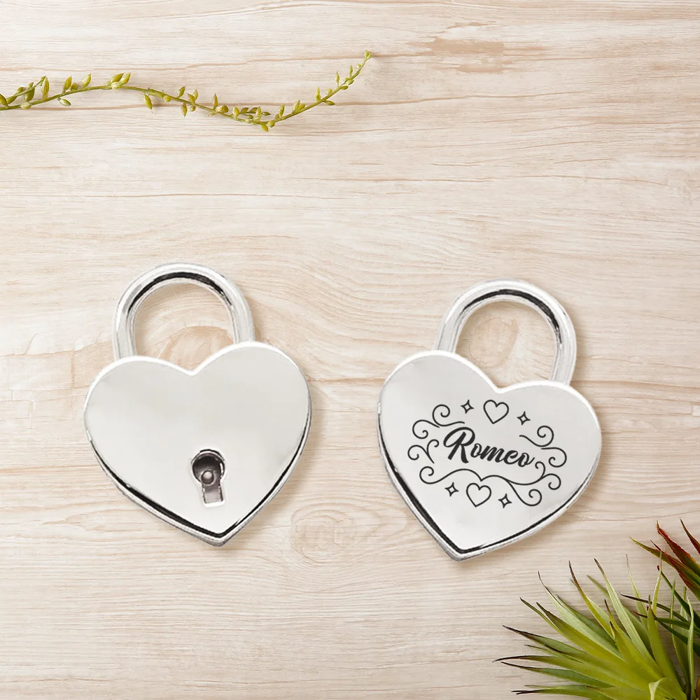 A Customized Love Lock Light Luxury Love Retro carved flower decoration heart Wedding anniversary commemorative decoration