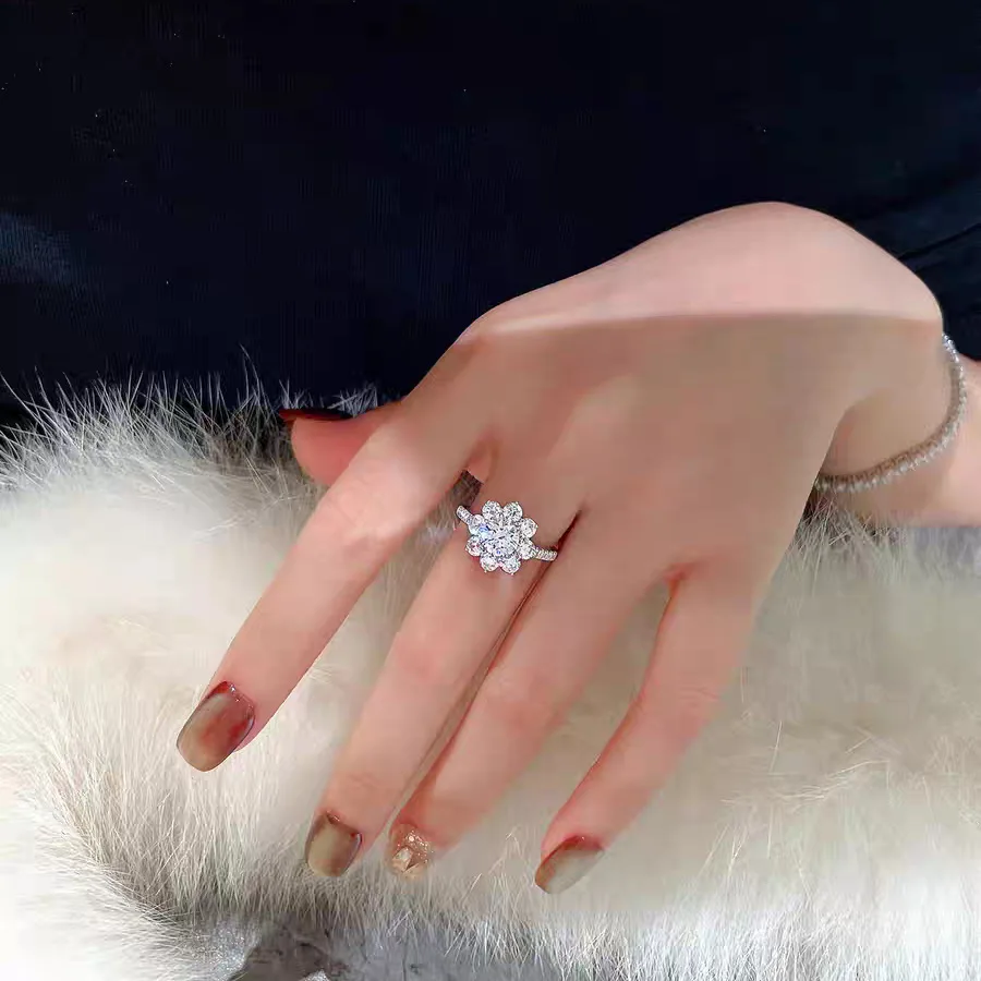 Women's Bulb Snowflake Ring PT950 Platinum 3CT Moissanite Bulb Center + Snowflake Rim 3D Sparkle Unique Eye-Catcher Gift