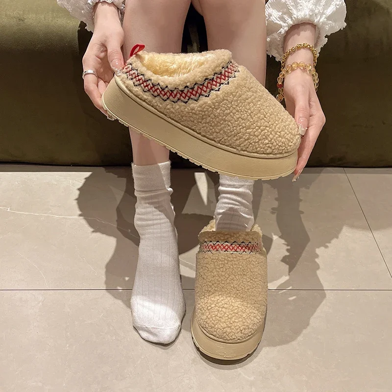 2024 New Women Slippers Ankle Boots Flats Platform Short Plush Warm Flip Flops Cotton Shoes Designer Brand Winter Women Boots