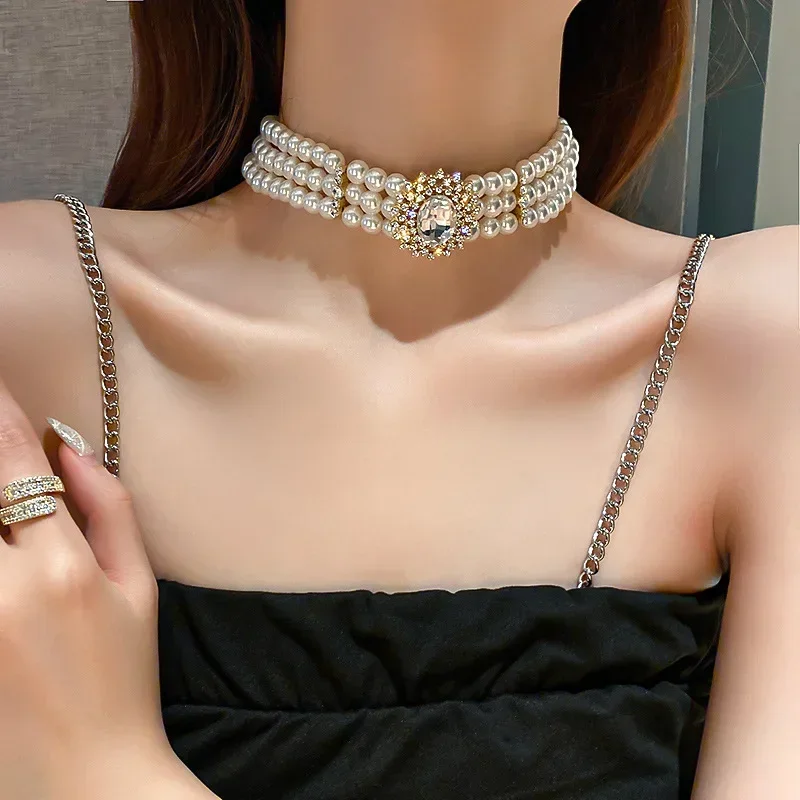 Hyperbole Elegant Shiny Zircon Three Layers Pearl Chains Choker Necklace for Women Temperament Vintage Short Collar Wedding Club