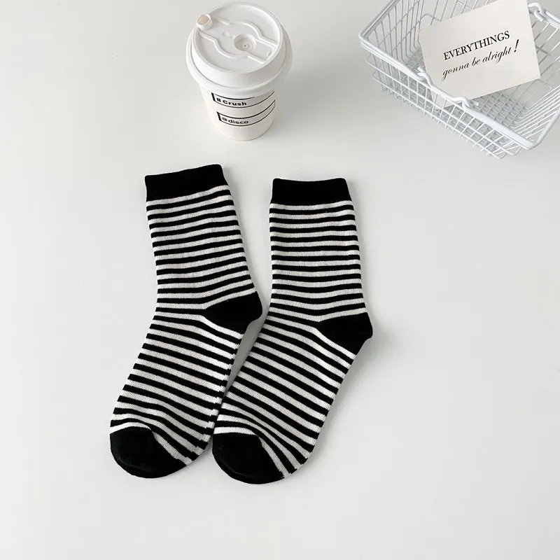 New Women Stripe Cotton Cute Sock Four Season Casual Lady Middle Tube Black White Socks For Women