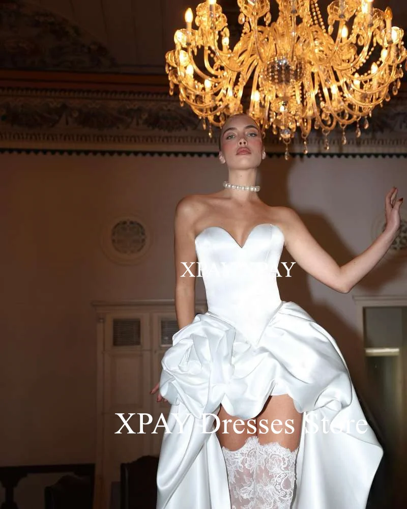 XPAY Sweetheart corto davanti lungo dietro abiti da sposa backless raso volant calzini abiti da sposa in pizzo serata formale del partito