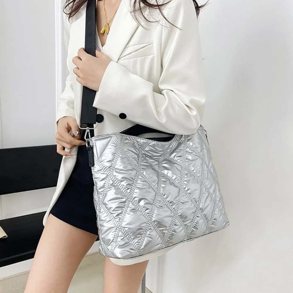 

Soft Handle Large Capacity Commuting Handbags Embroidered Roomy Storage Puffer Rhombus Shoulder Bag Wear Resistant Solid Color