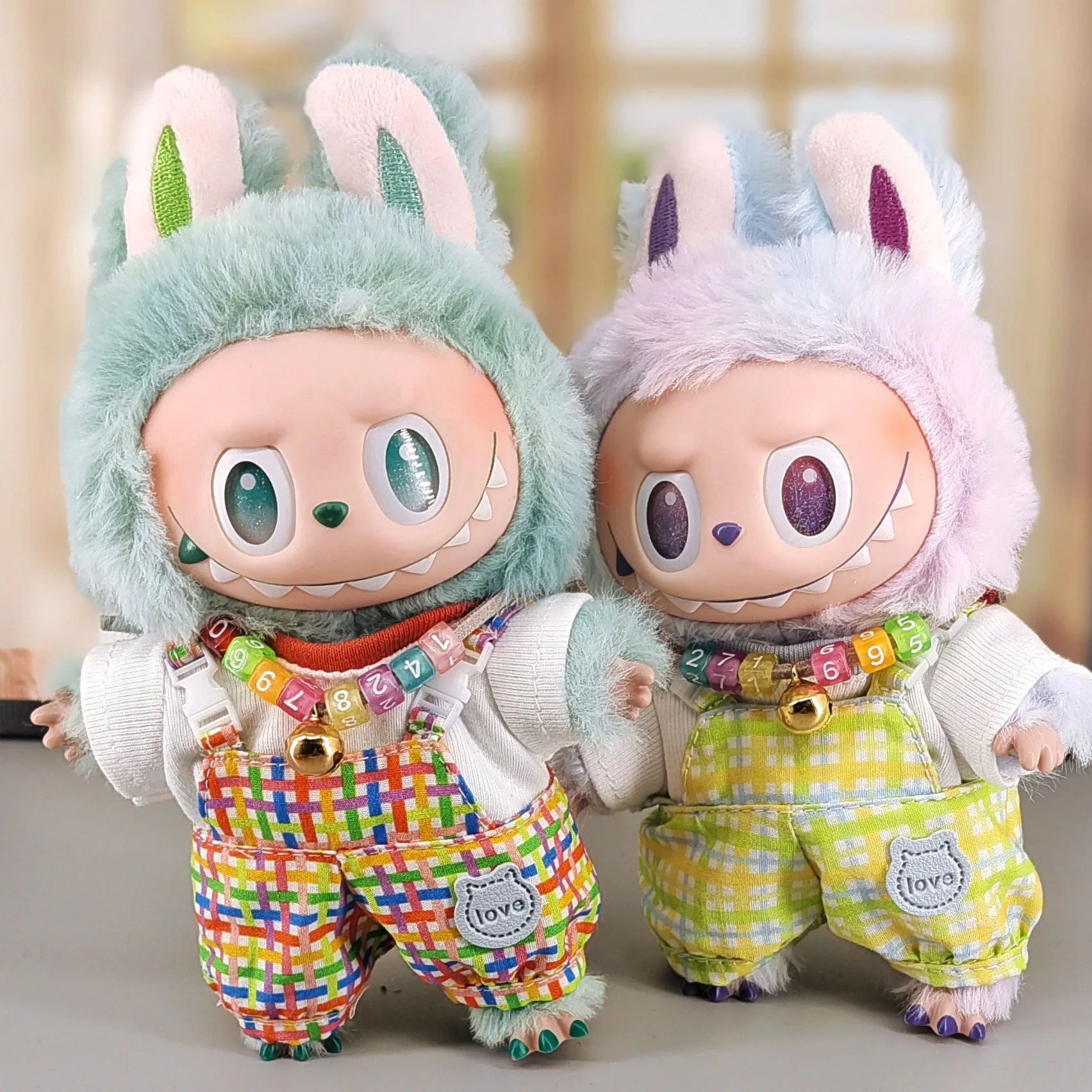 

Cute Mini Labubu Plaid Dot Overalls 17cm I II III Pendant Doll Clothes Outfit